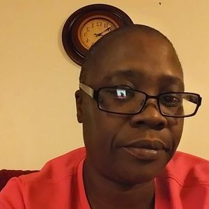 Meet your Posher, Valeta